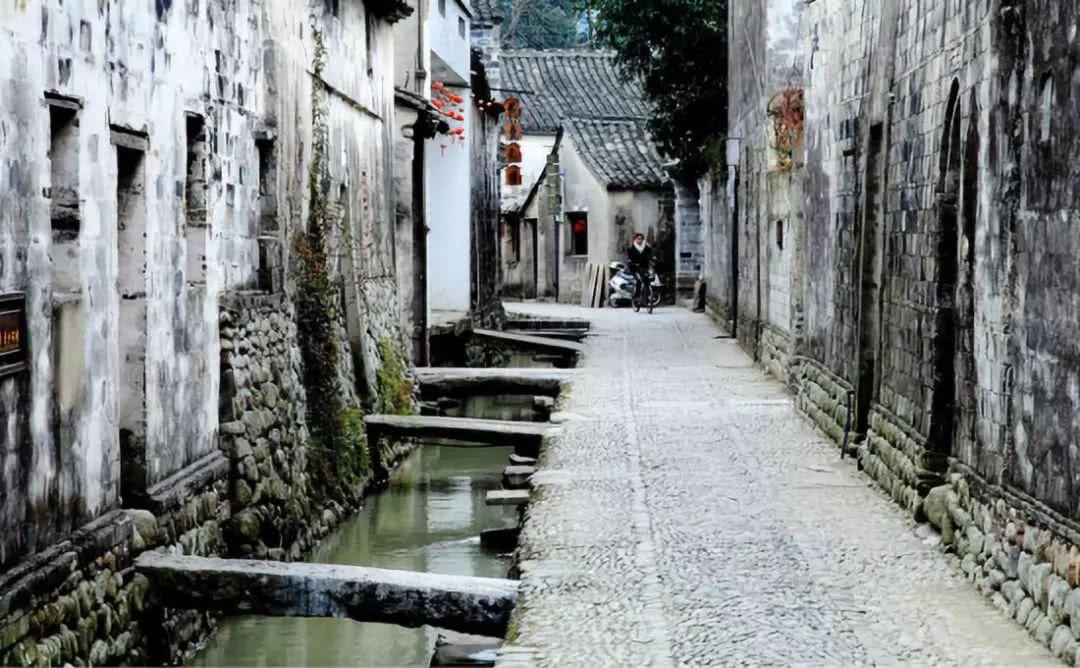 万科烟台遭10家小股东联名举报“偷逃税”,回应:严重失实